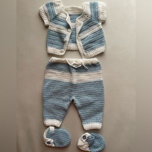 Knitted Newborn Outfit